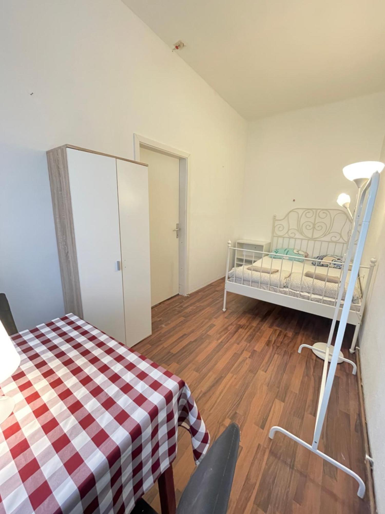 U6 Schoepfwerk Home 5 Вена Экстерьер фото